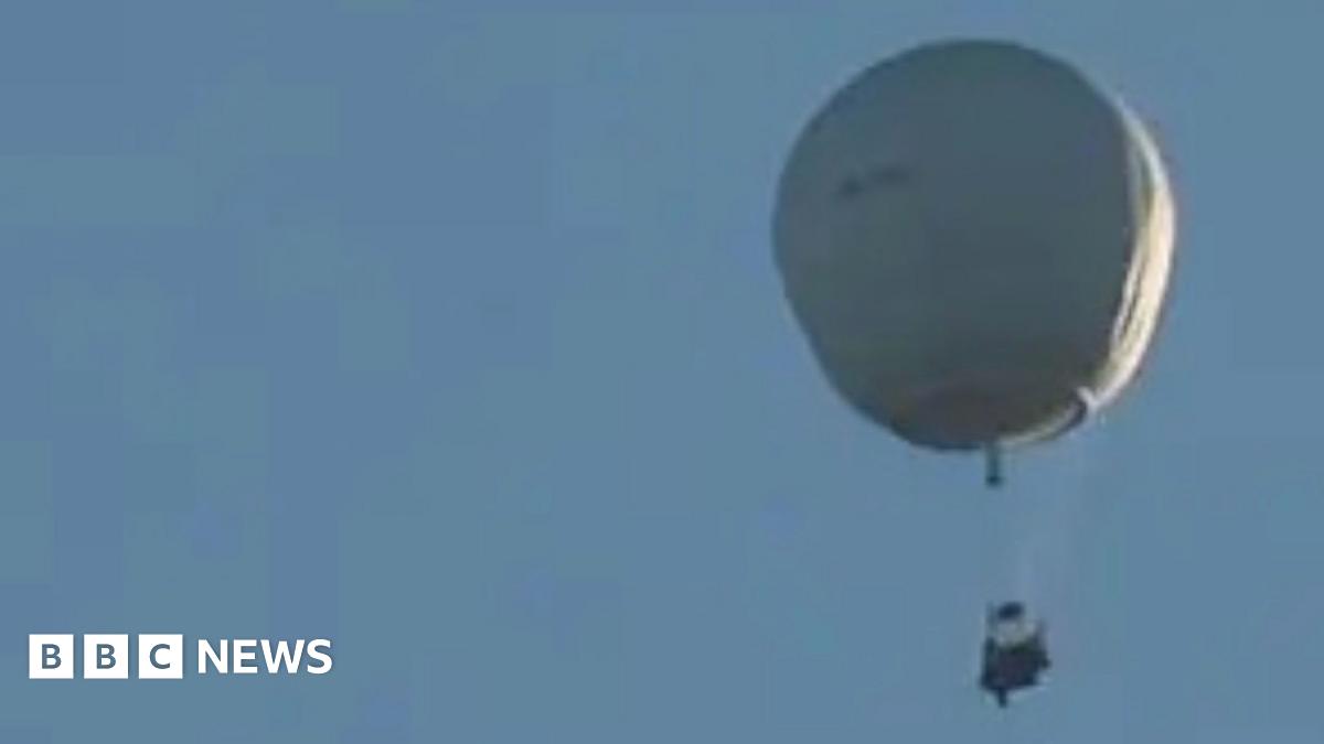 Misteri Balon Putih Di Langit Inggris