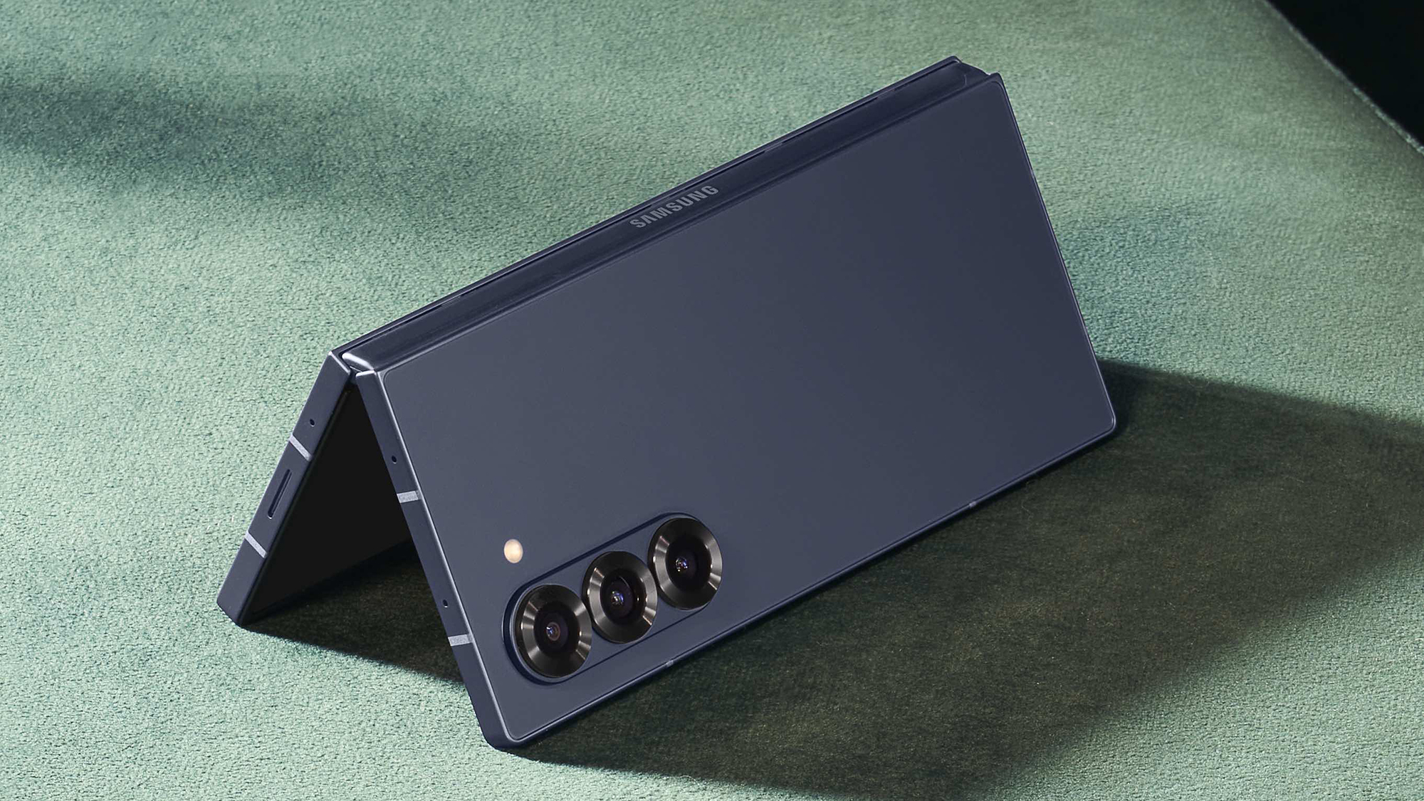 Bocoran Galaxy Z Fold 7: Bezel Tipis, Dimensi Baru
