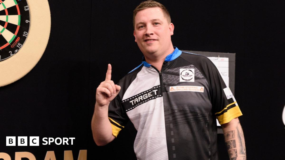 Dobey Wins Rotterdam Darts: Bunting Defeated