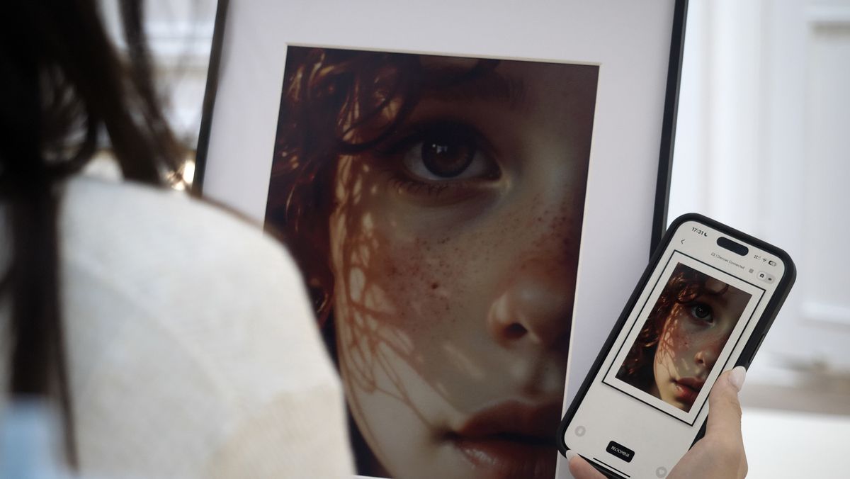 E-Ink Display: Stunning IKEA Frame Enhancement