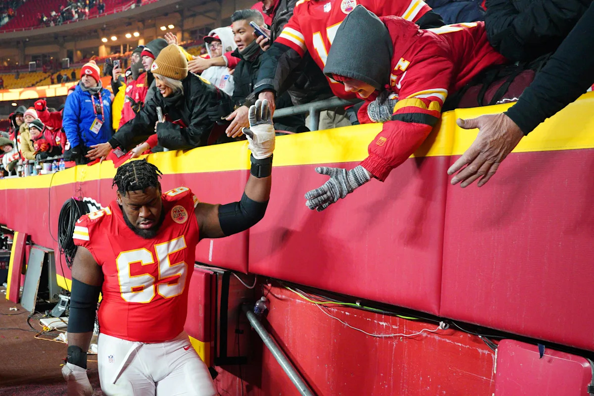 Kansas City Chiefs OL Smith's Contract News