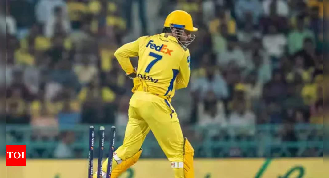 MS Dhoni Pecahkan Rekor IPL
