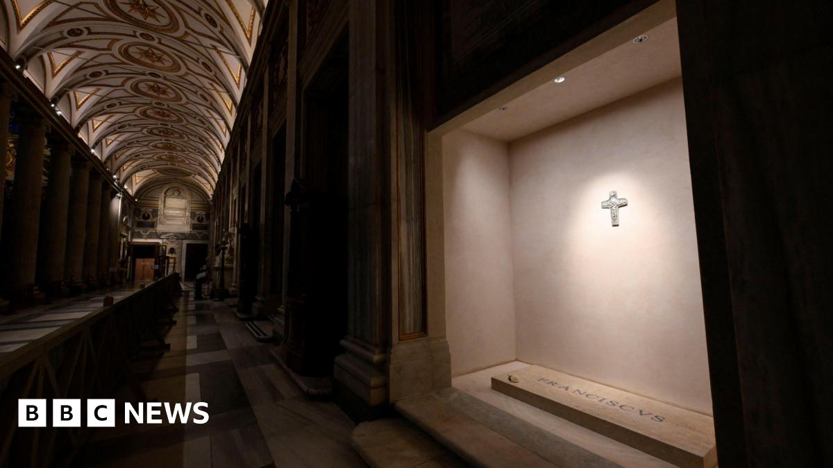 New Photos: Pope Francis' Tomb Unveiled