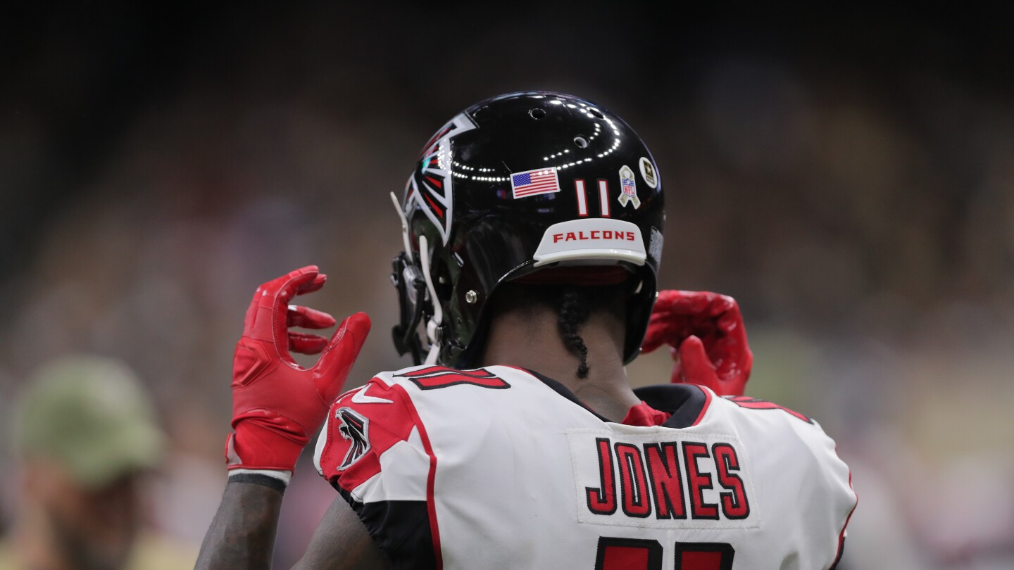 NFL News: Julio Jones Announces Retirement