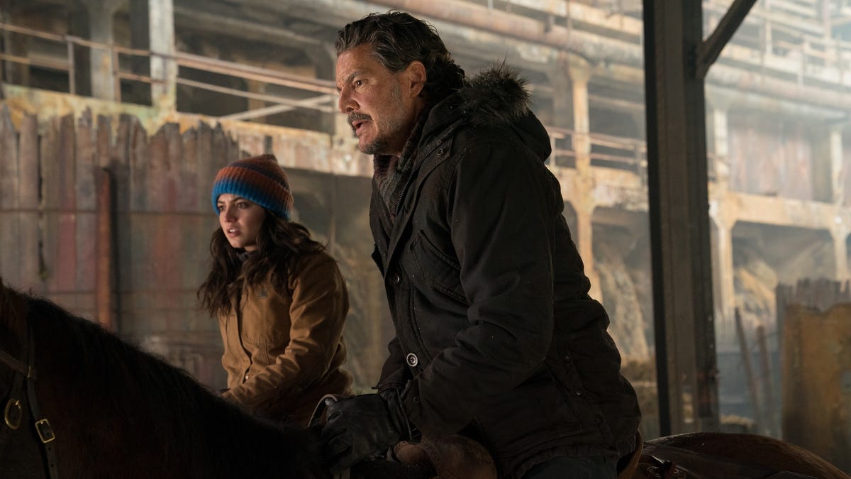 Pedro Pascal's Injury: Bella Ramsey Takes Over