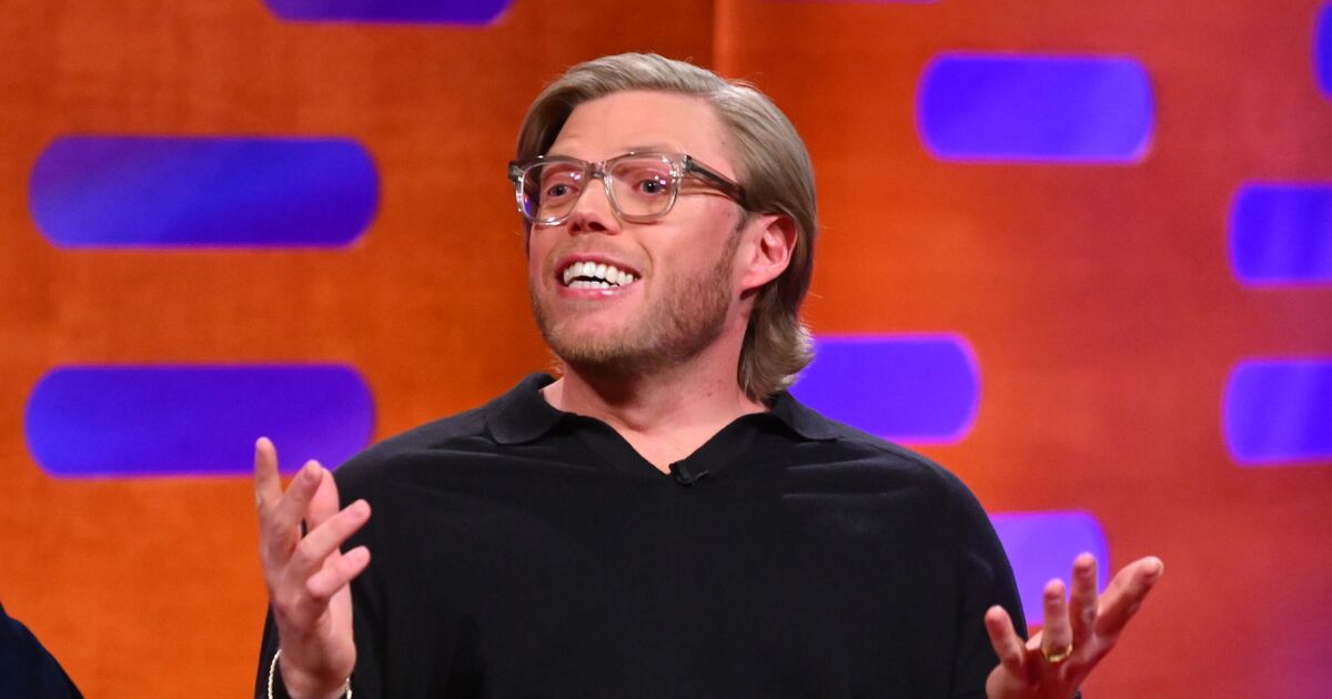 Popular Comedian Quits: Fortune Won't Stop Him