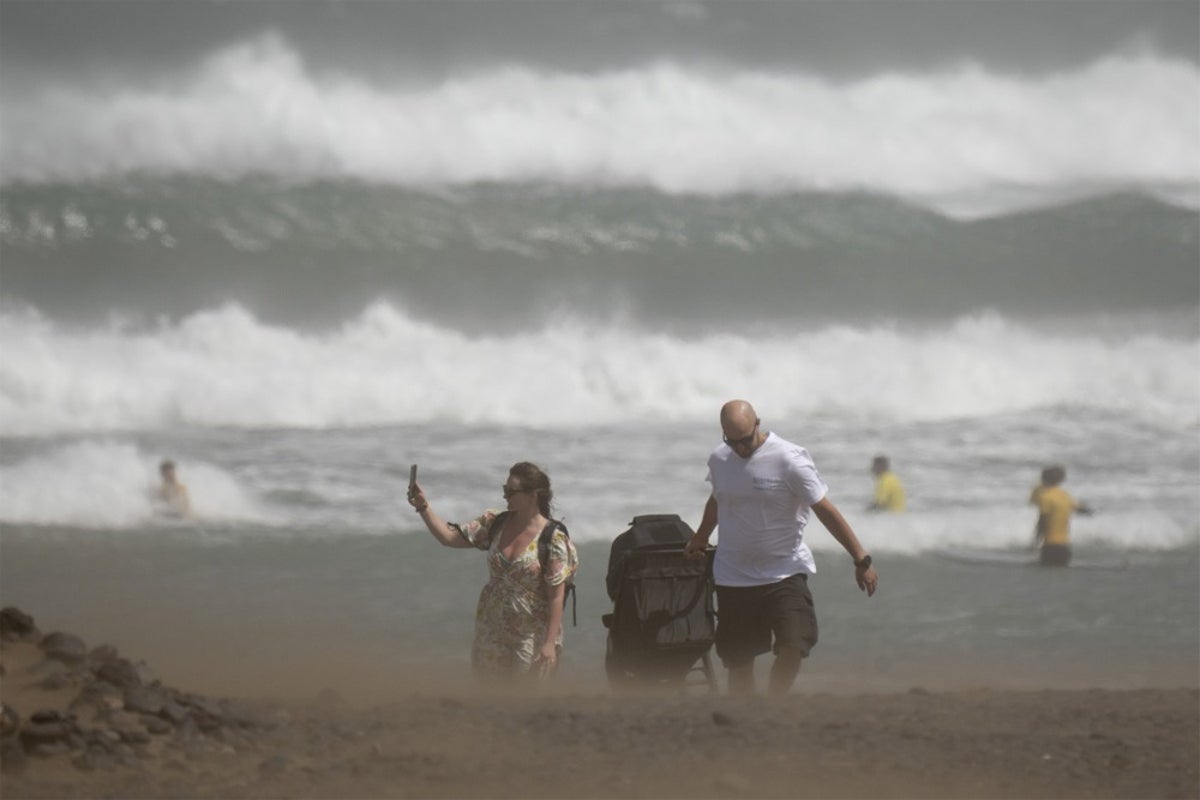 Snow In Spain, Heat In UK: Weather Alert